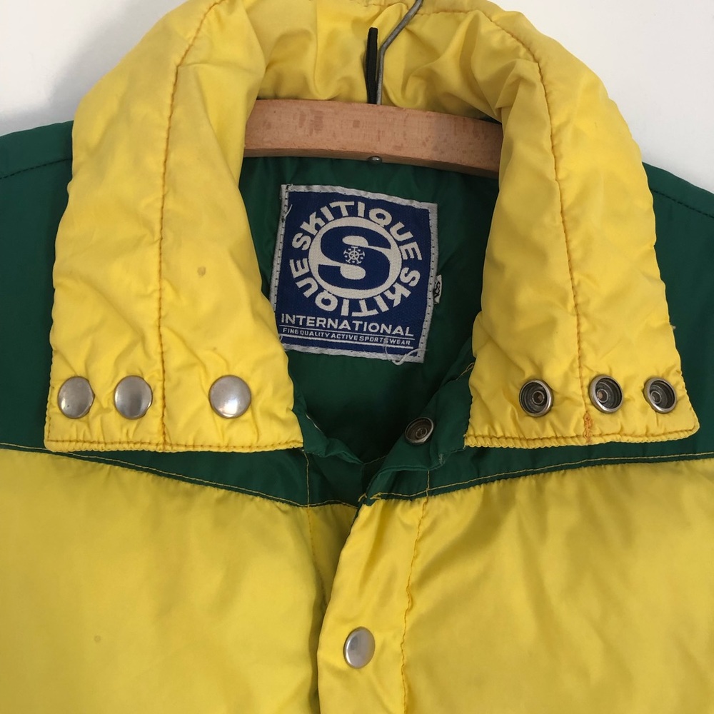 Men's Yellow and Green Vest - Picture 6 of 10